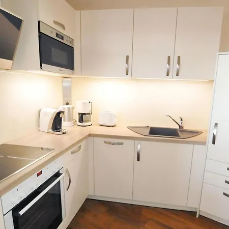 Apartment Trafalgar 121