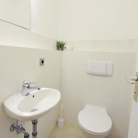 Trafalgar 121 Куксхафен
